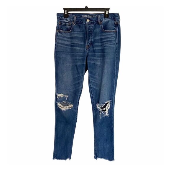 American Eagle hi-rise distressed, raw hem Girlfriend Jeans - Picture 5 of 8